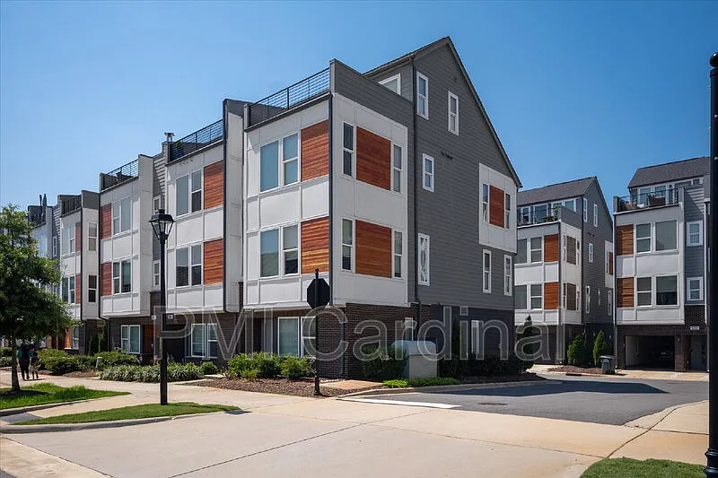 2104 Bryant Park Dr