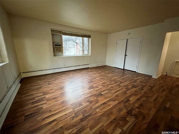 5th image of 400 4th Ave N #21