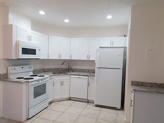 2nd image of 2801 NE 51st St #D