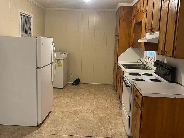2124 Eveton Ln — Photo 5