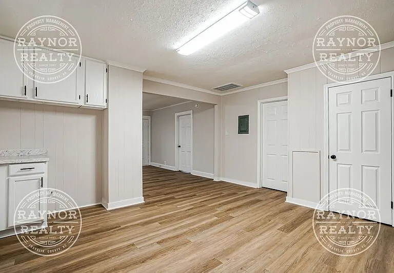 515 Dale St SW — Photo 9