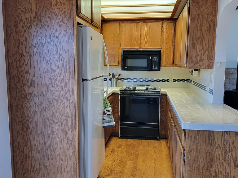 4964 Myrtle Dr — Photo 9