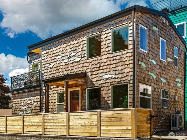 330 NE Elk Place, Seattle, WA 98115