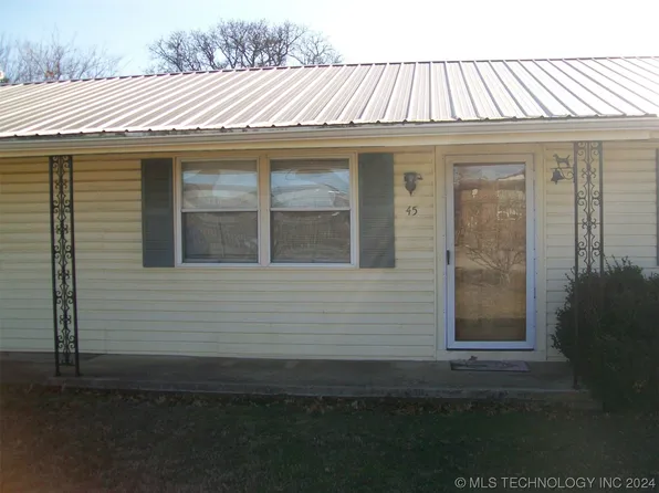 45 S 1st St, Lone Grove, OK 73443