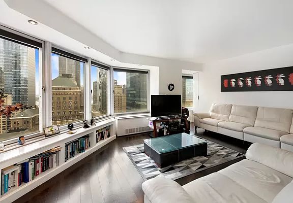 3rd image of 150 W 56th St #318AB
