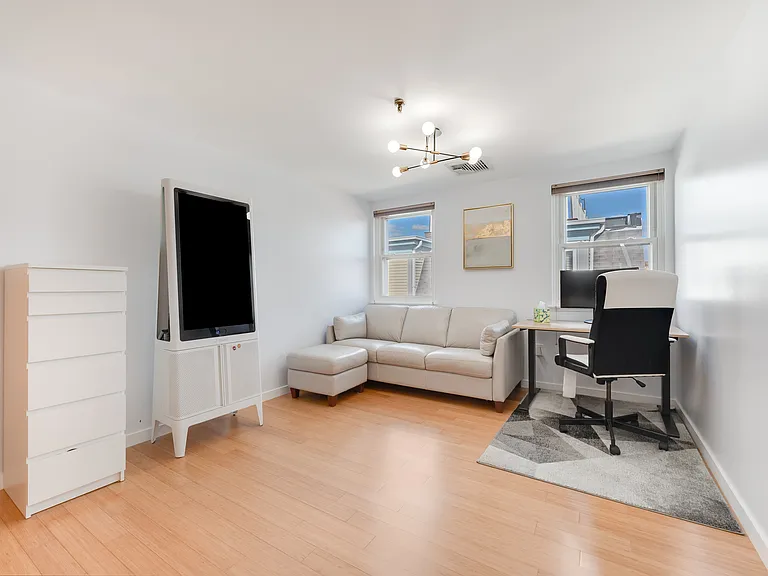 128 Tudor St #D — Photo 13