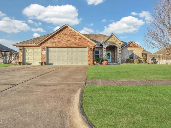 2109 Pinnacle Dr, Weatherford, OK 73096