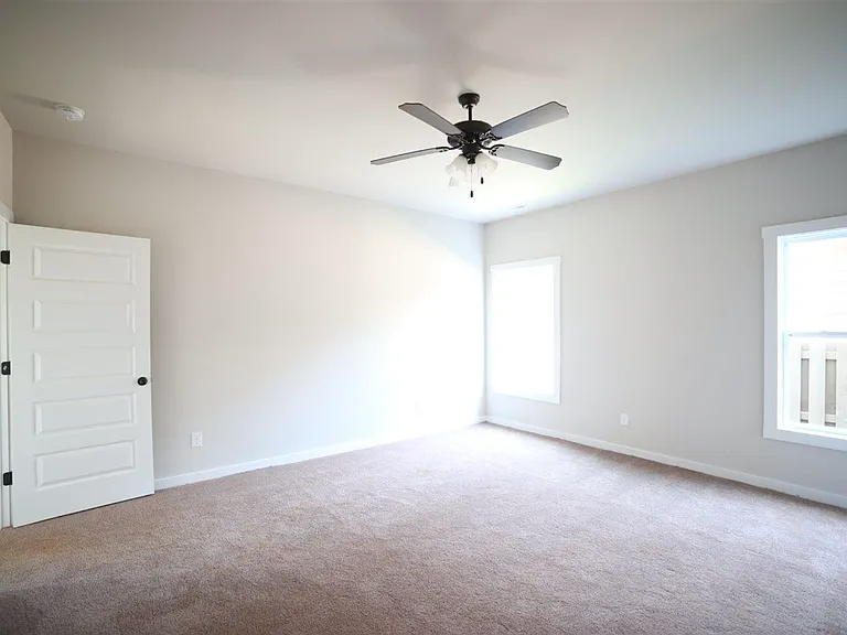 6410 Midtowne Ln NW — Photo 23