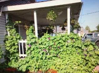 408 E Delaware St, Knox, IN 46534