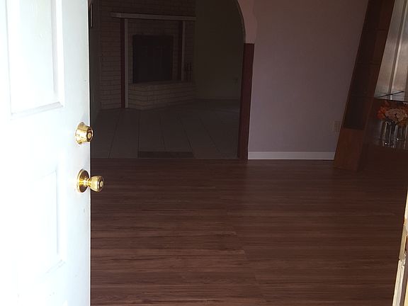 5th image of 1837 Newton St