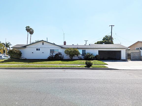 2nd image of 19502 Castlepeak St