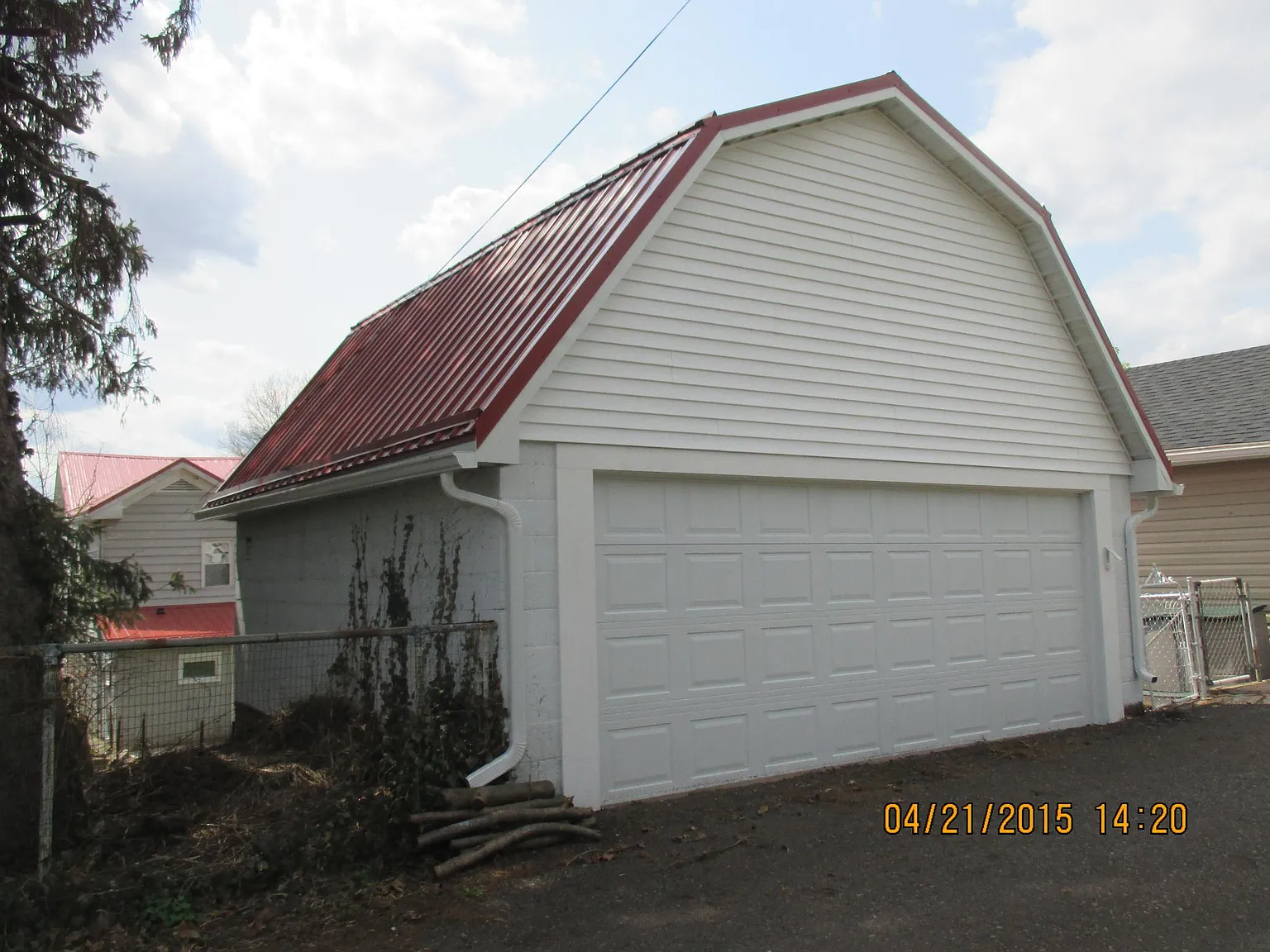 2 bed, 1.5 bath, 1300 sqft, $1,850 — Photo 2