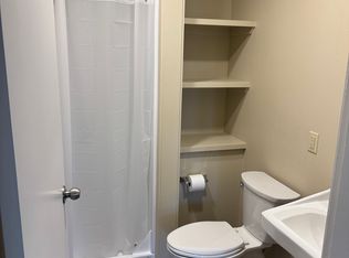 220 Court St #4, Alton, IL 62002