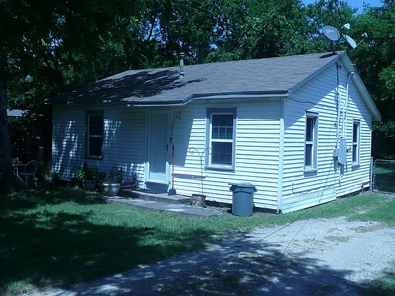 5th image of 204 Waynell St