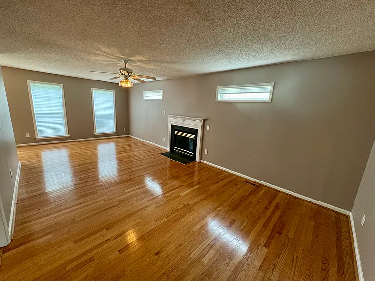1117 Creek Haven Dr — Photo 19