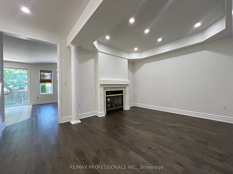 3895 Henrietta Way #MAIN — Photo 22