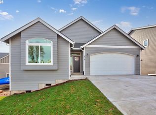 414 Hedin Ter, Gaston, OR 97119