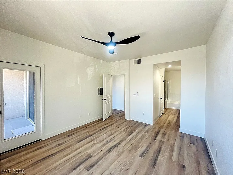 912 Duckhorn Ct #203 — Photo 19