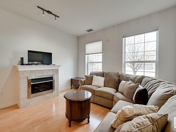 5th image of 1003 Gault Blvd NW #108