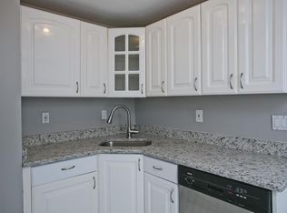 46 Canterbury Rd, Springfield, MA 01118