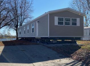 218 Osprey Dr, Pontoon Beach, IL