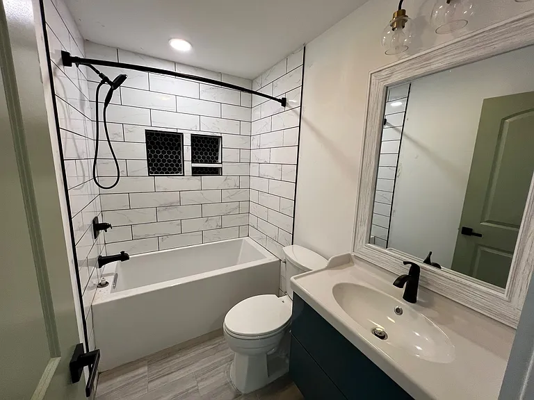 26 W Bridge St #6 — Photo 3