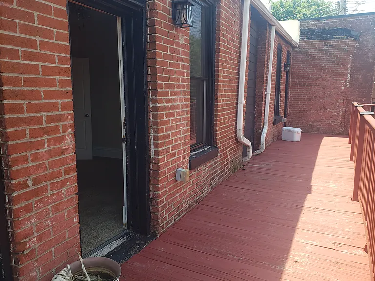 2423 S 9th St #B — Photo 7