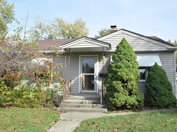 915 State St, Hobart, IN 46342