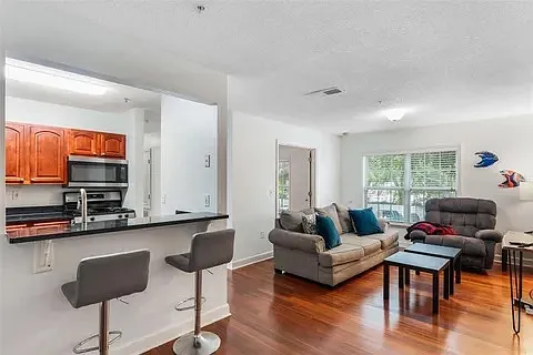 Building Photo - 2019 Dixie Belle Dr #G