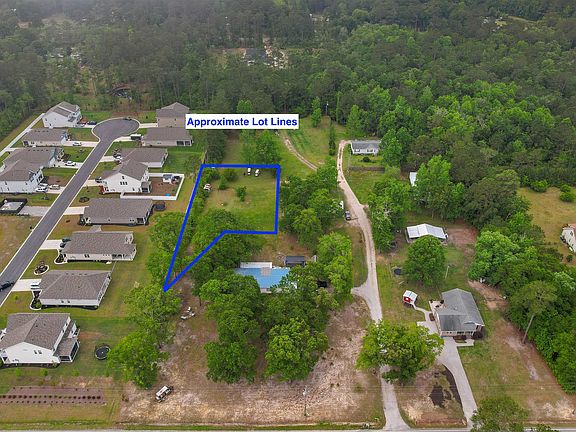 3rd image of 3238 Daisey Rd.