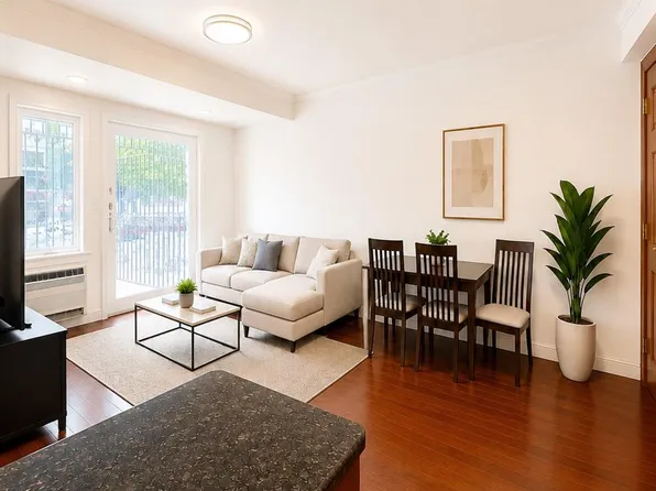 4105 College Point Boulevard #2D, Flushing, NY 11355