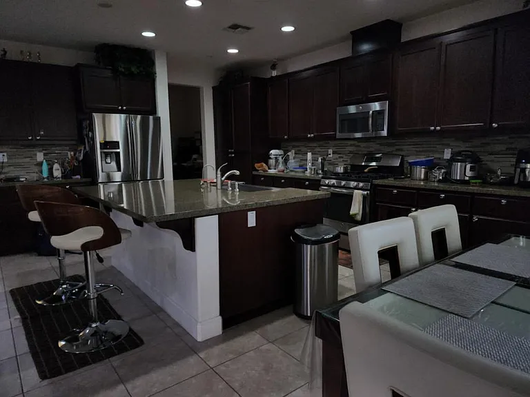 5684 Saratoga Cir — Photo 9