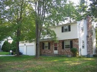 8 Rugby Rd, Nashua, NH 03063