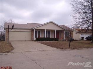1213 Summerwood Dr, Saint Peters, MO 63376