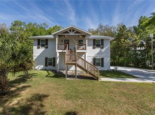 16303 W River Rd, Inglis, FL 34449