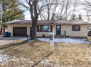 104 Harris Way, Hortonville, WI 54944