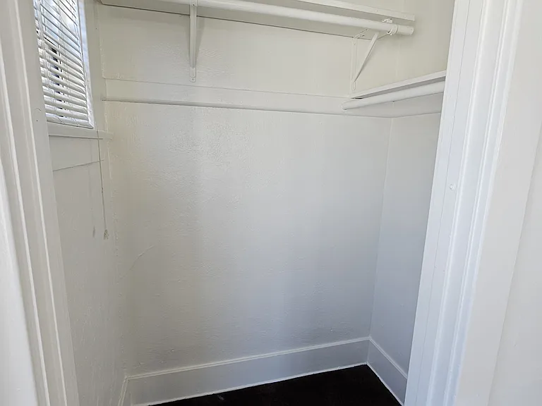 3510 White House Pl — Photo 6