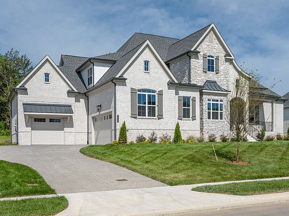 2nd image of 1039 Sinatra Dr