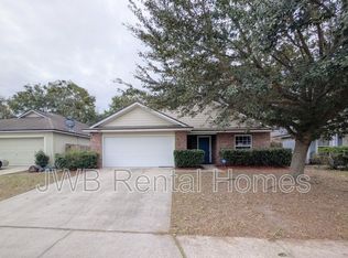 5591 Village Pond Cir, Jacksonville, FL 32222