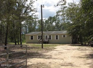 917 Powder Cres, Alford, FL 32420