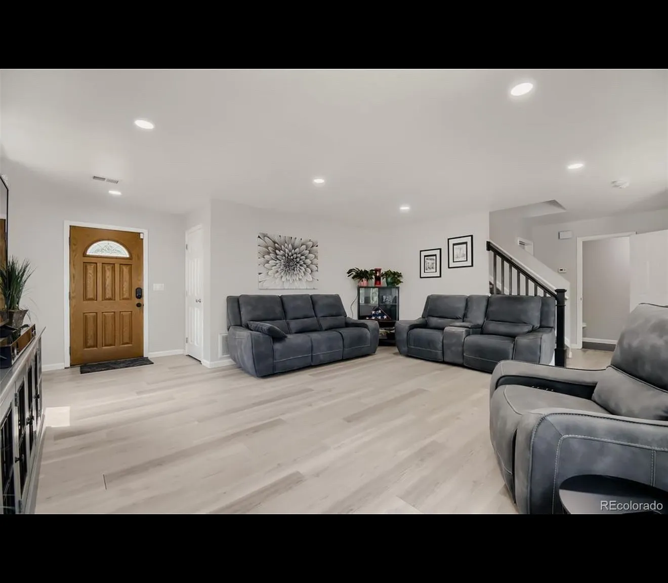 7850 Patricia Dr — Photo 2
