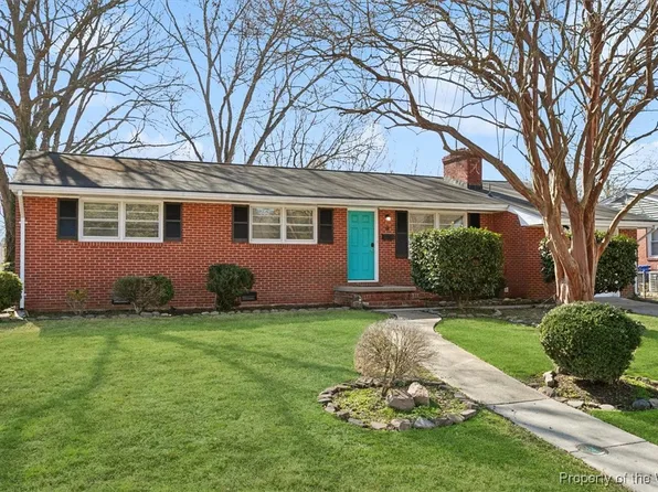 9 Rosewood Ln, Newport News, VA 23602