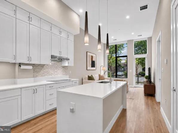 801 N Fairfax St #137, Alexandria, VA 22314
