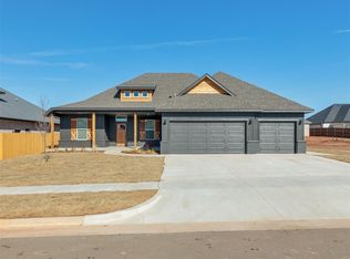 9217 NW 84th St, Yukon, OK 73099