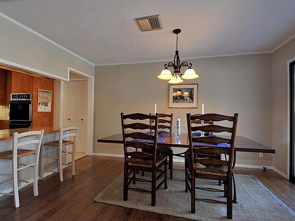 5th image of 657 Cuesta Dr