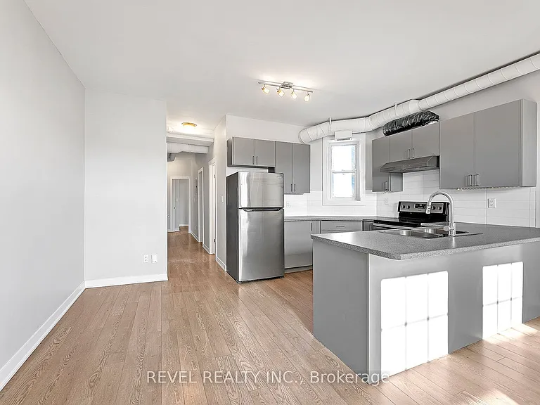 657 Barton St E #302 — Photo 19