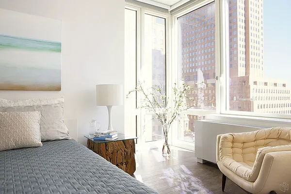 Rented by Halstead Real Estate | media 27