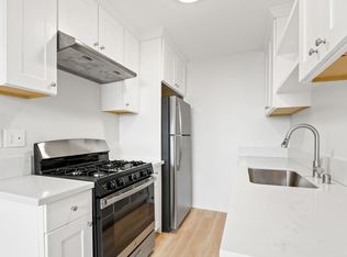 1451 Franklin St in Santa Monica! Steps to SM Blvd and near the Water Garden., Santa Monica, CA 90404