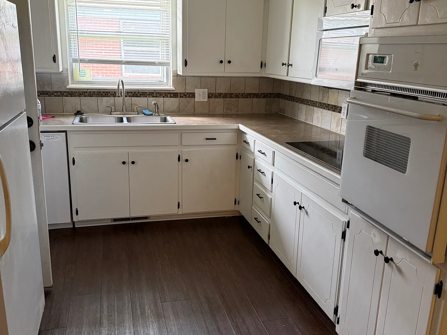 3 bed, 1176 sqft, $1,400 — Photo 3