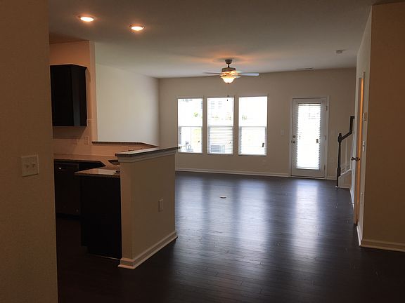 2nd image of 1046 Laceflower Dr
